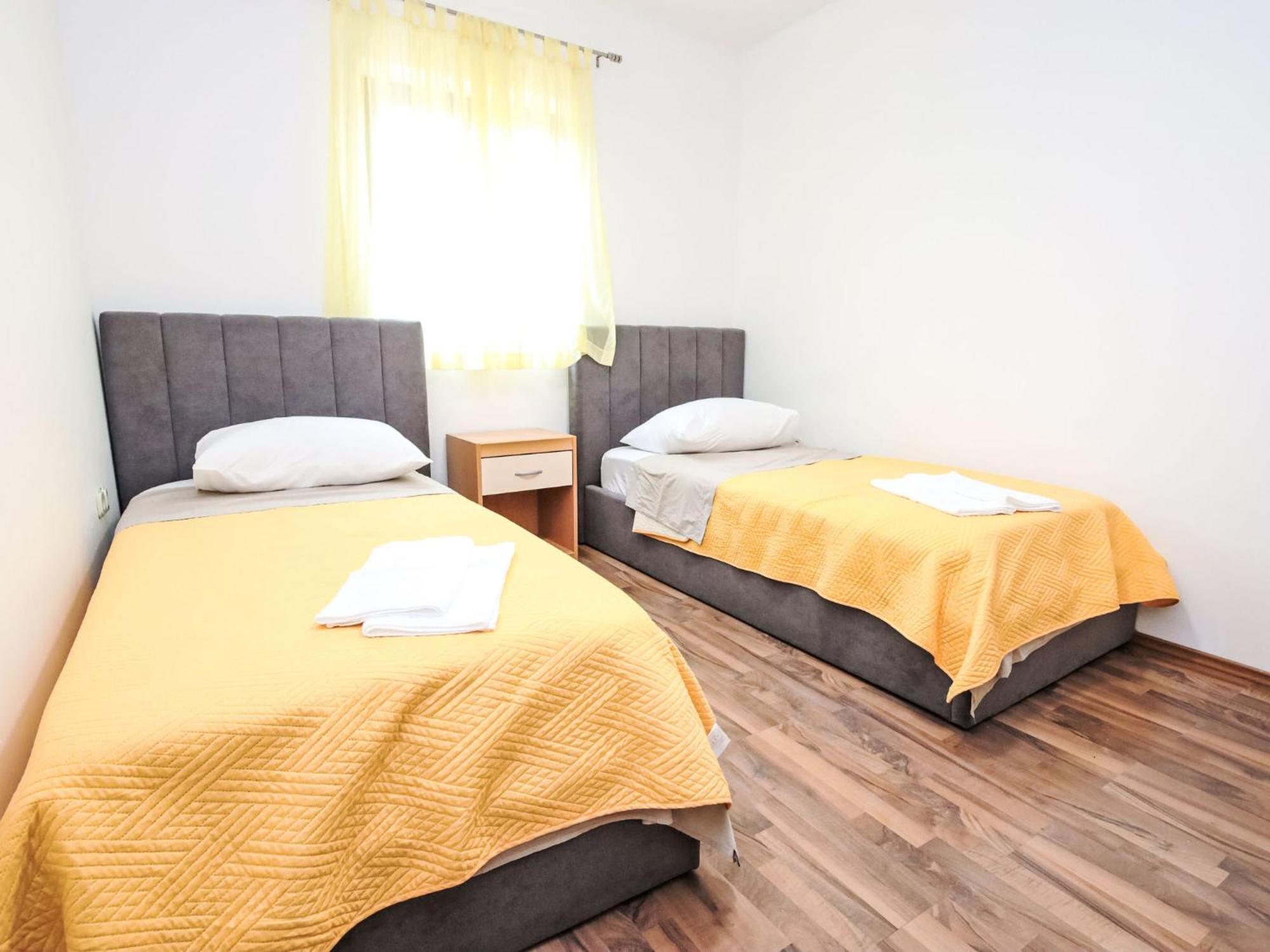 Mirce Holiday Home Gorana - Brc152 By Interhome מראה חיצוני תמונה